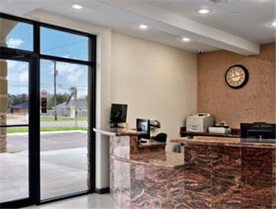 מקאלן Travelodge Pharr מראה פנימי תמונה