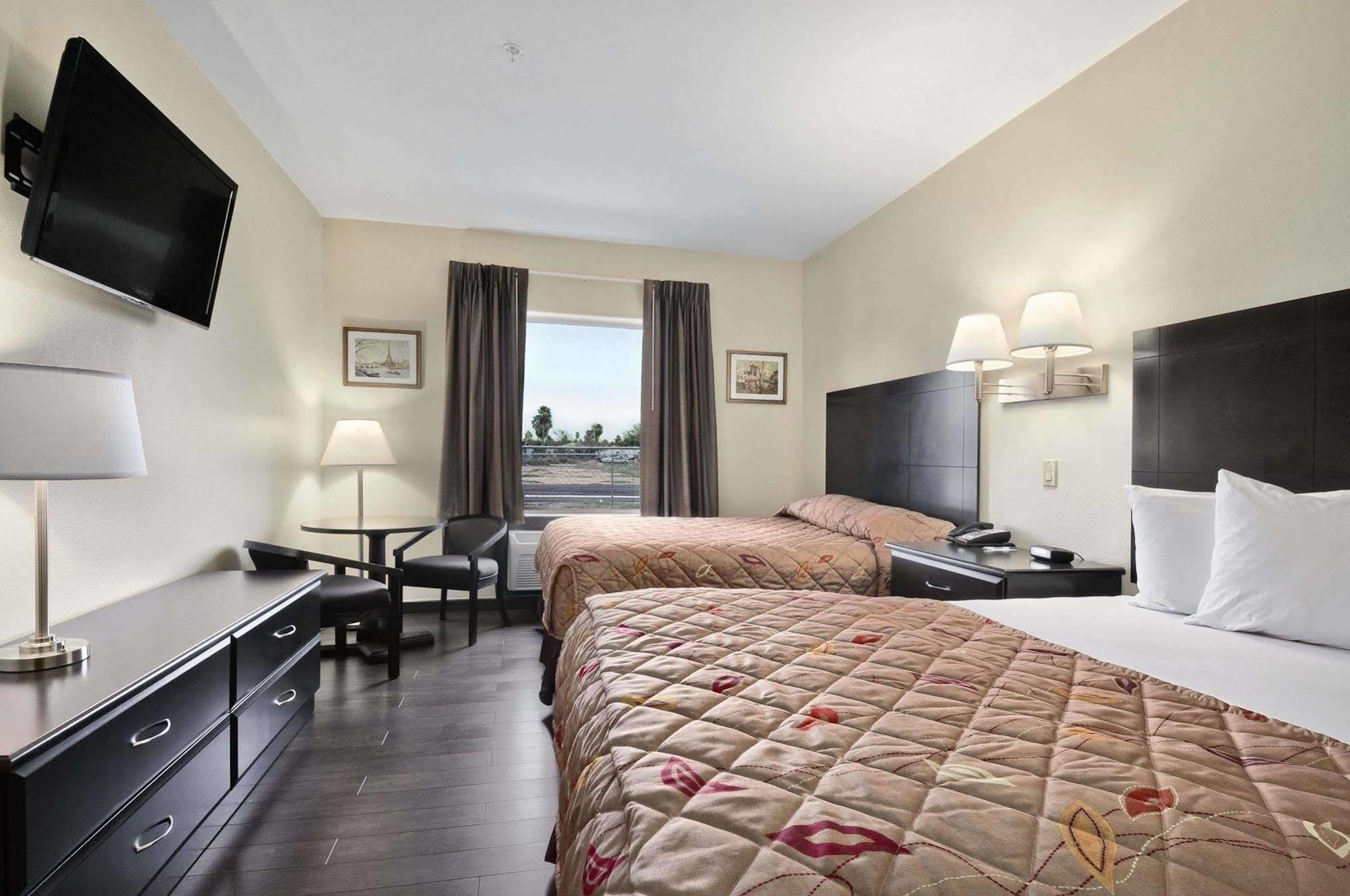 מקאלן Travelodge Pharr מראה חיצוני תמונה