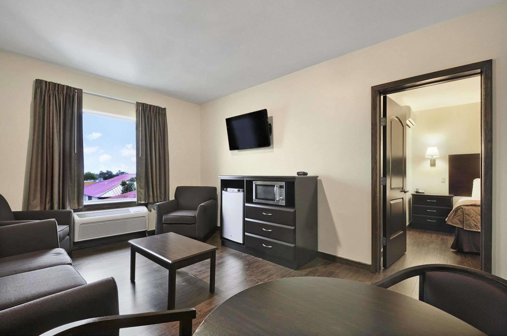 מקאלן Travelodge Pharr מראה חיצוני תמונה